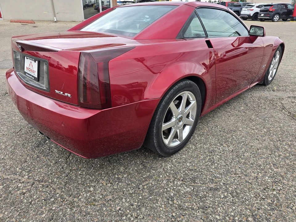 2004 Cadillac XLR - Image 6 of 13