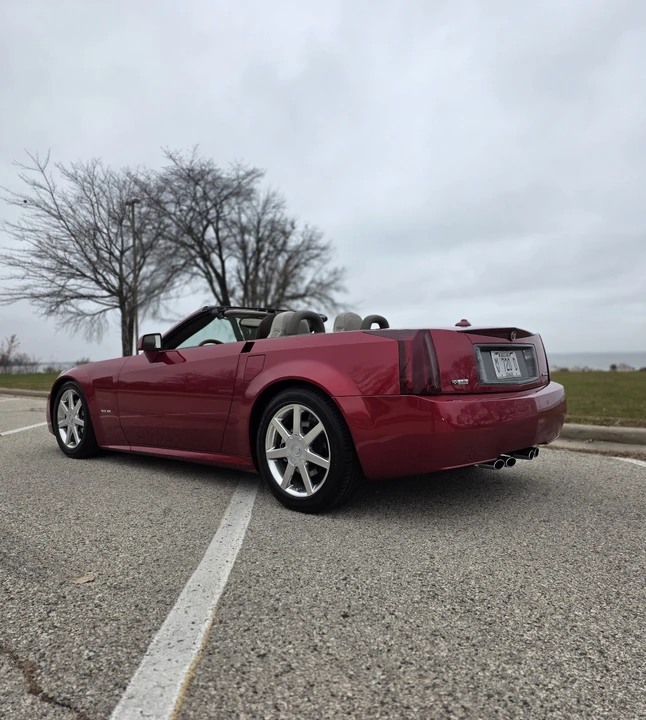 2004 Cadillac XLR - Image 5 of 21