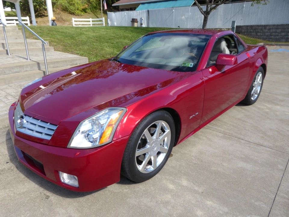 2004 Cadillac XLR - Image 19 of 21