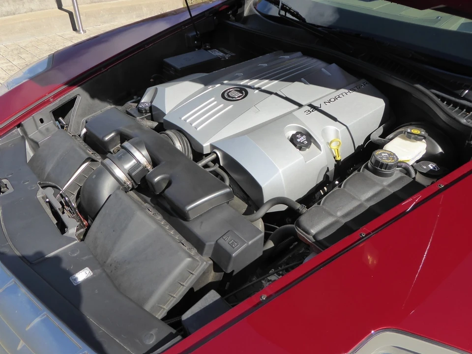 2004 Cadillac XLR - Image 11 of 21