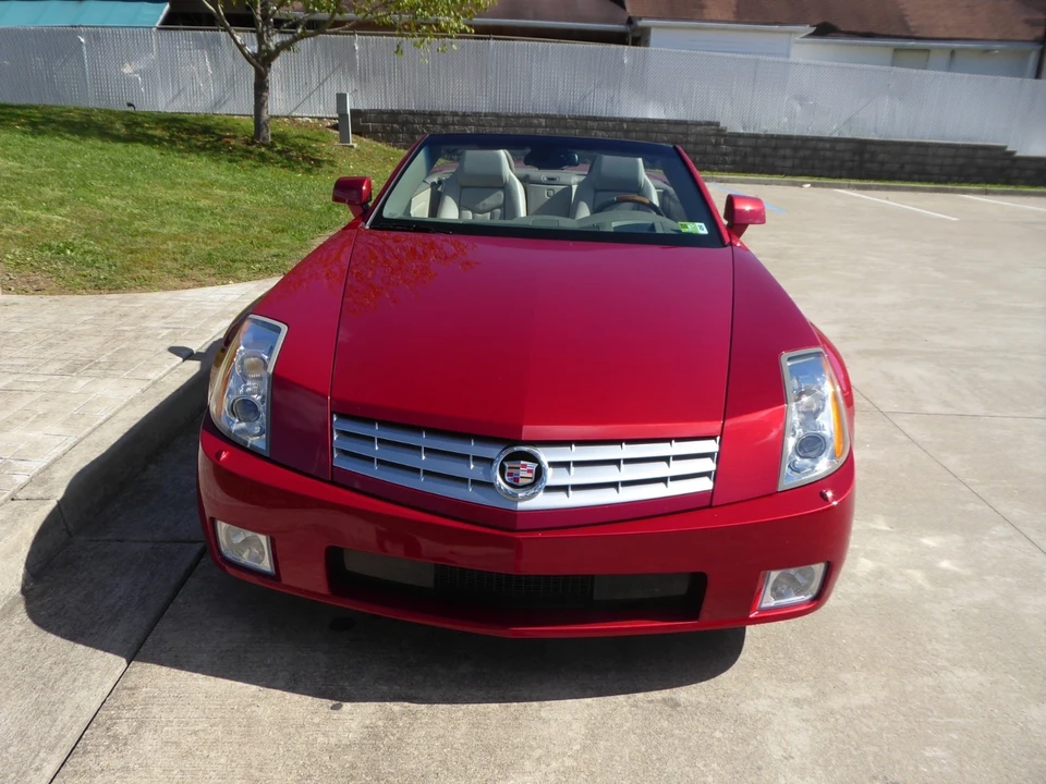 2004 Cadillac XLR - Image 3 of 21