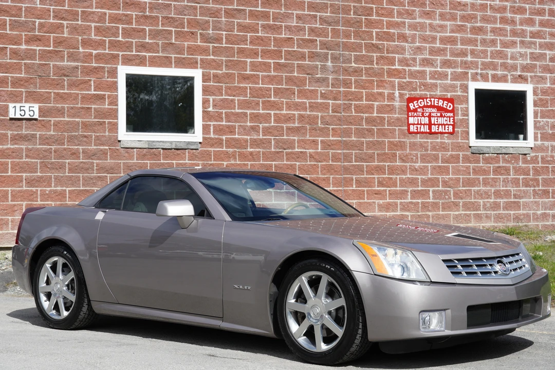 2004 Cadillac XLR - Image 20 of 31