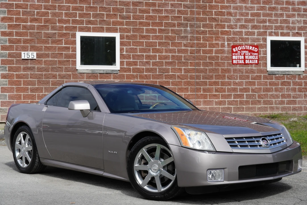 2004 Cadillac XLR - Image 22 of 31