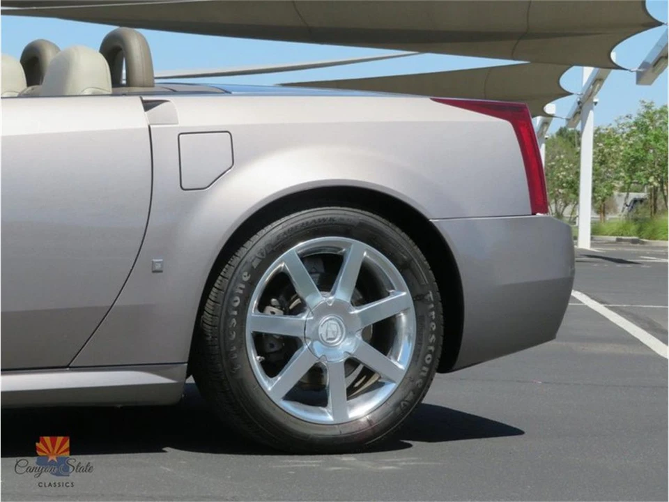 2004 Cadillac XLR - Image 20 of 31