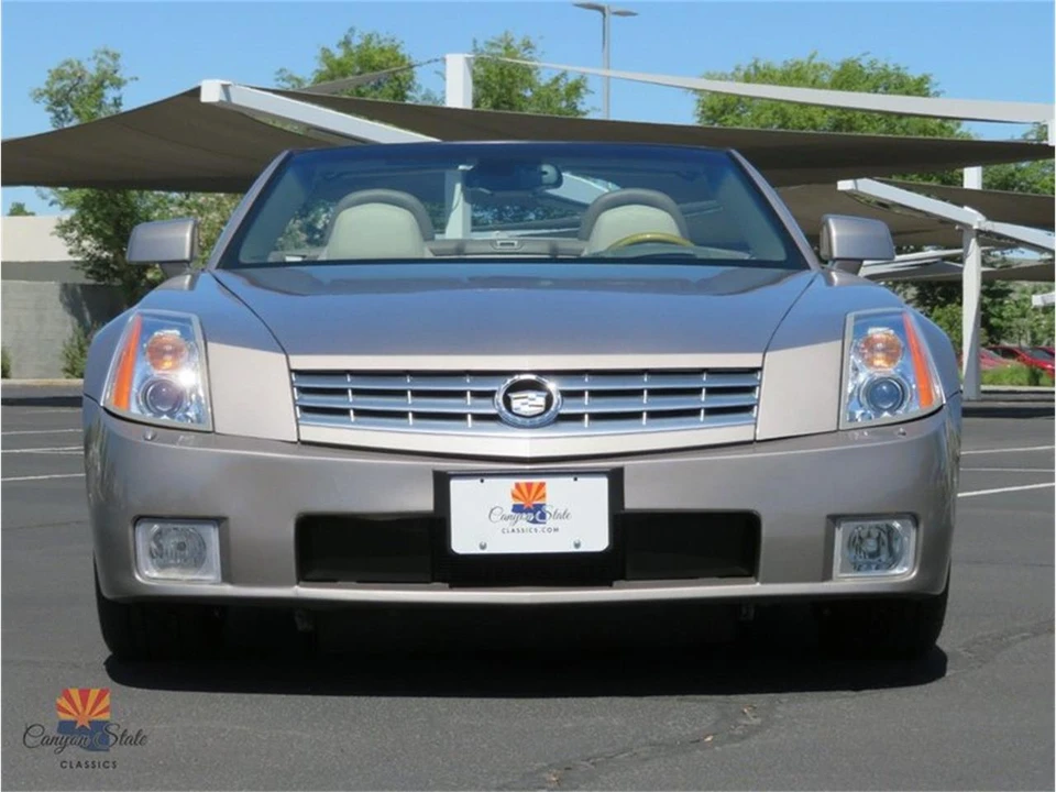 2004 Cadillac XLR - Image 30 of 31