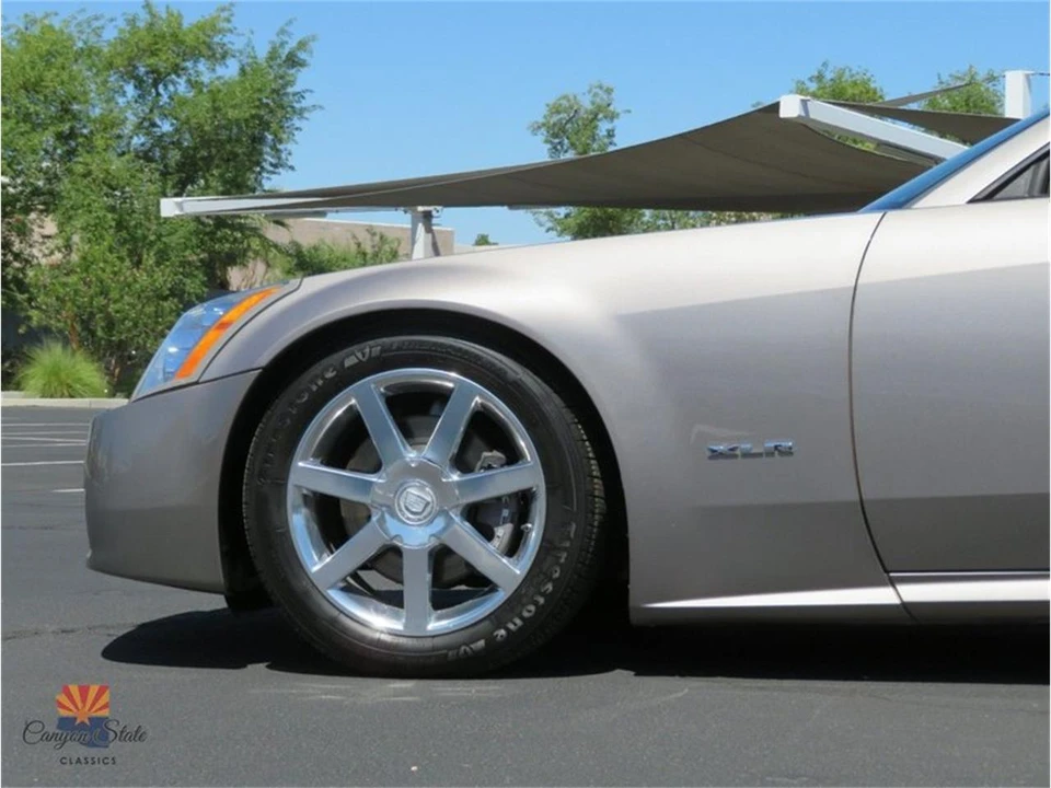 2004 Cadillac XLR - Image 18 of 31
