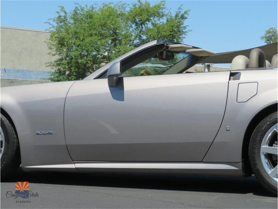 2004 Cadillac XLR - Image 19 of 31