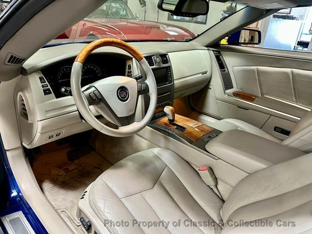 2004 Cadillac XLR - Image 13 of 19