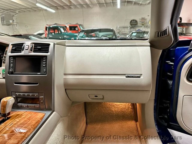 2004 Cadillac XLR - Image 18 of 19