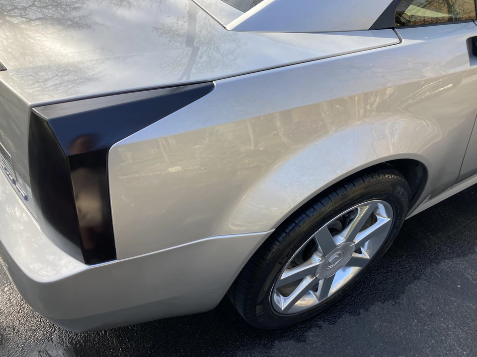 2004 Cadillac XLR - Image 15 of 31
