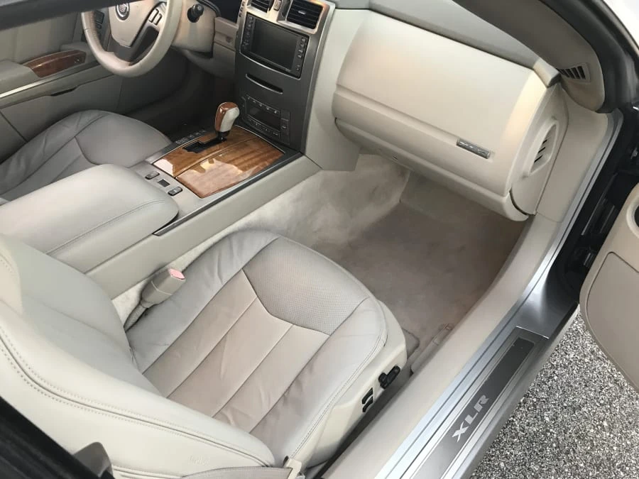2004 Cadillac XLR - Image 5 of 7