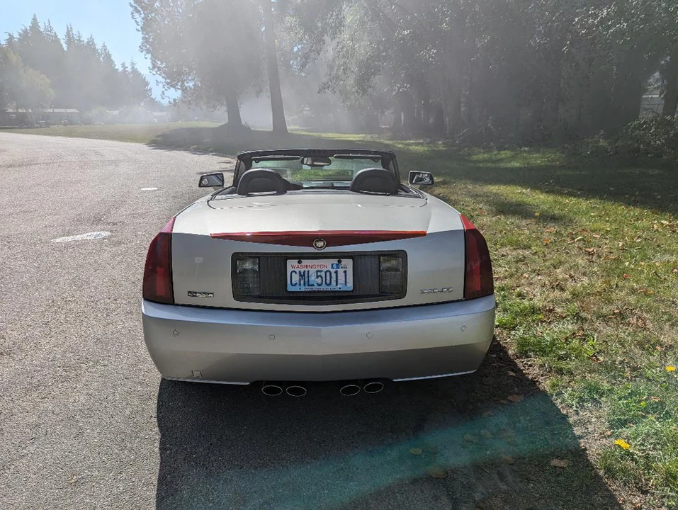 2004 Cadillac XLR - Image 17 of 31
