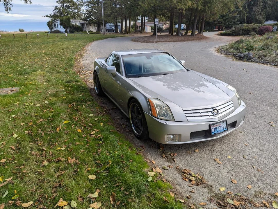 2004 Cadillac XLR - Image 2 of 31