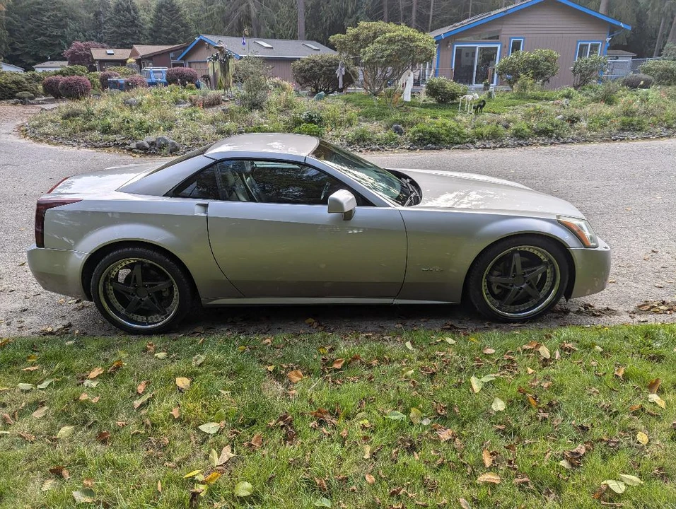 2004 Cadillac XLR - Image 5 of 31
