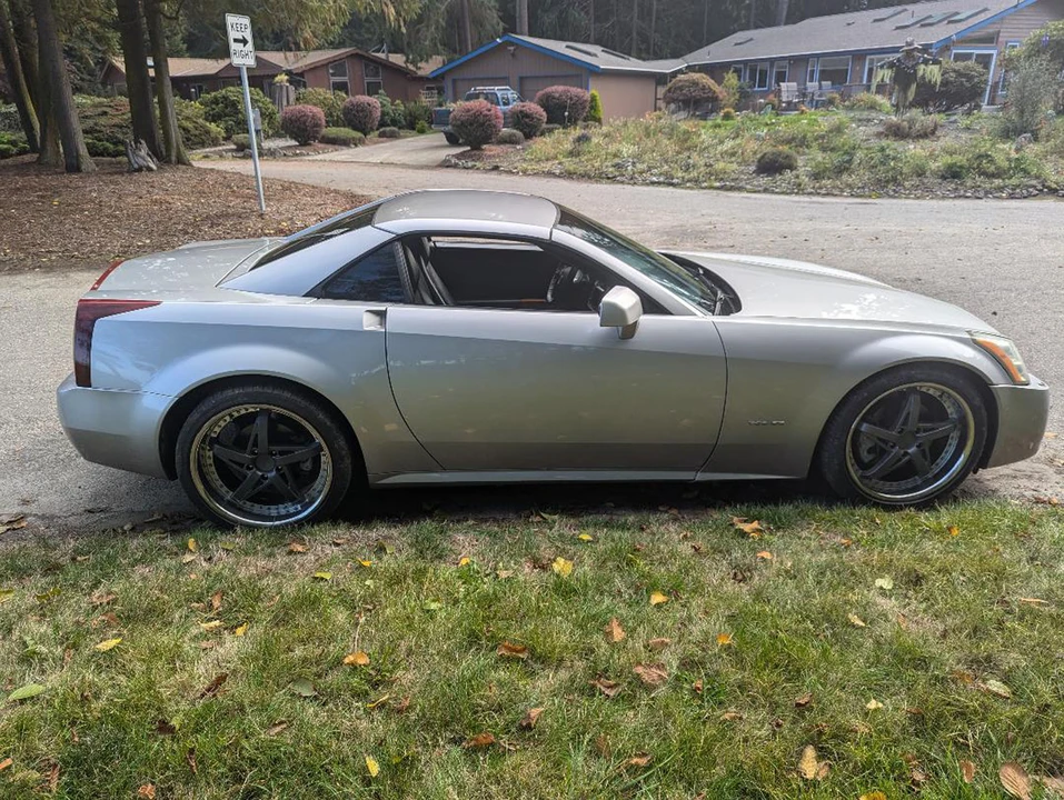 2004 Cadillac XLR - Image 6 of 31