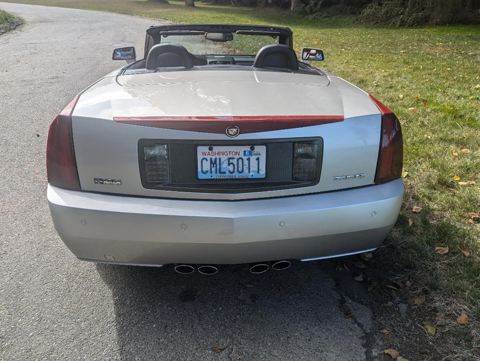 2004 Cadillac XLR - Image 8 of 31