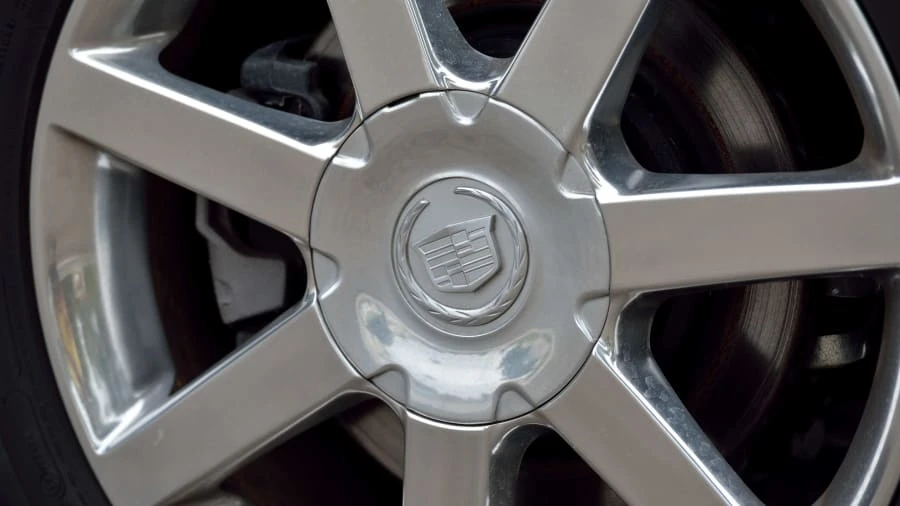2004 Cadillac XLR - Image 15 of 20