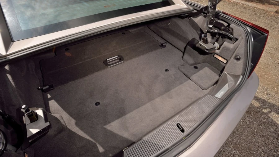 2004 Cadillac XLR - Image 17 of 20
