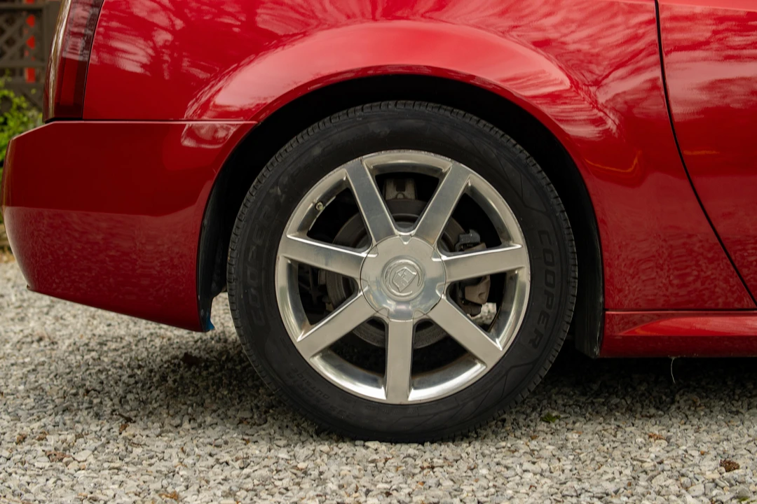 2004 Cadillac XLR - Image 23 of 31