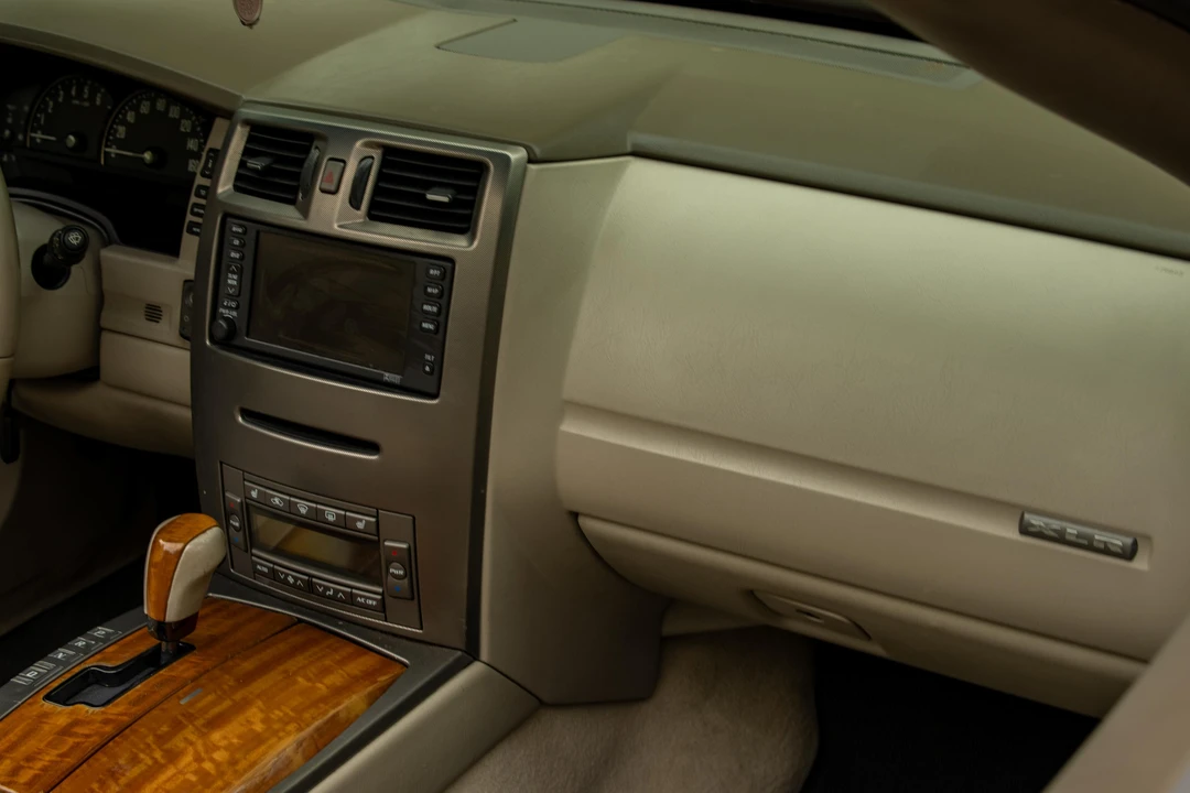 2004 Cadillac XLR - Image 31 of 31