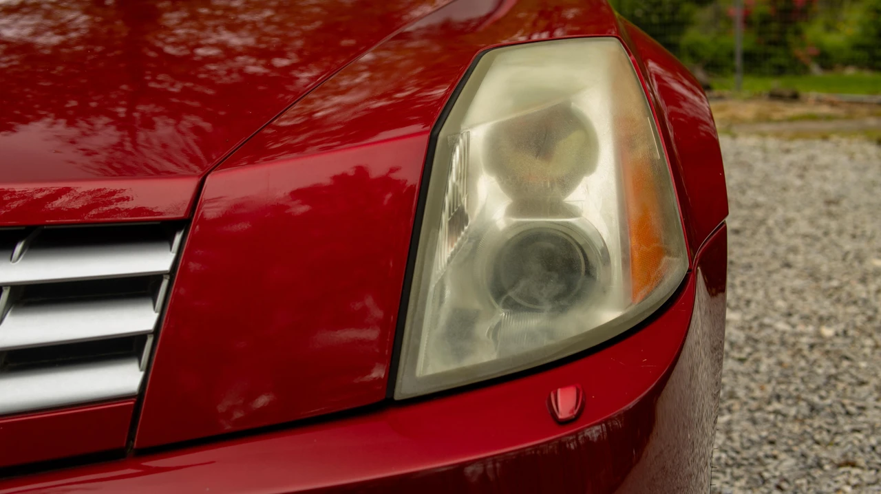 2004 Cadillac XLR - Image 12 of 31
