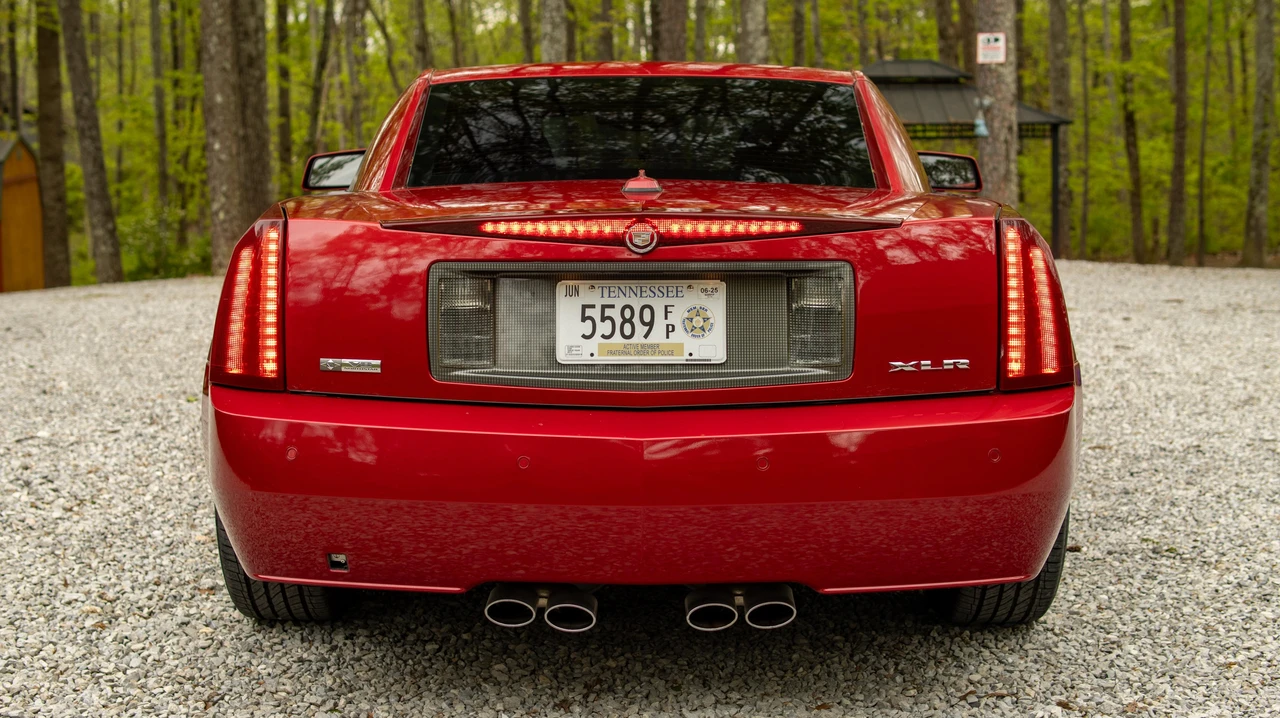 2004 Cadillac XLR - Image 7 of 31