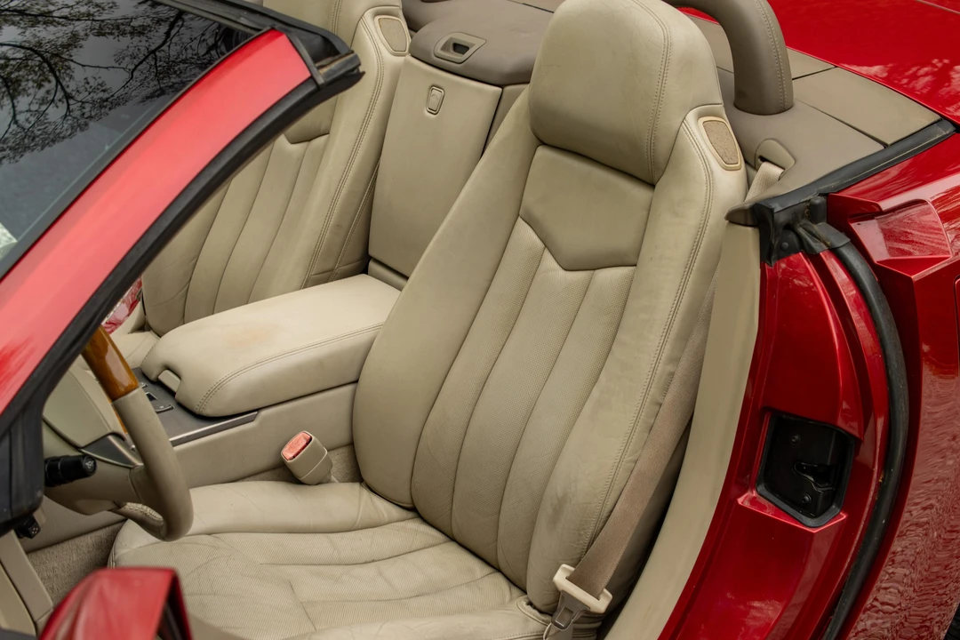 2004 Cadillac XLR - Image 26 of 31