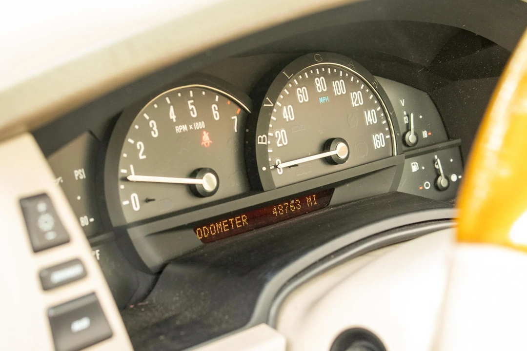 2004 Cadillac XLR - Image 28 of 31