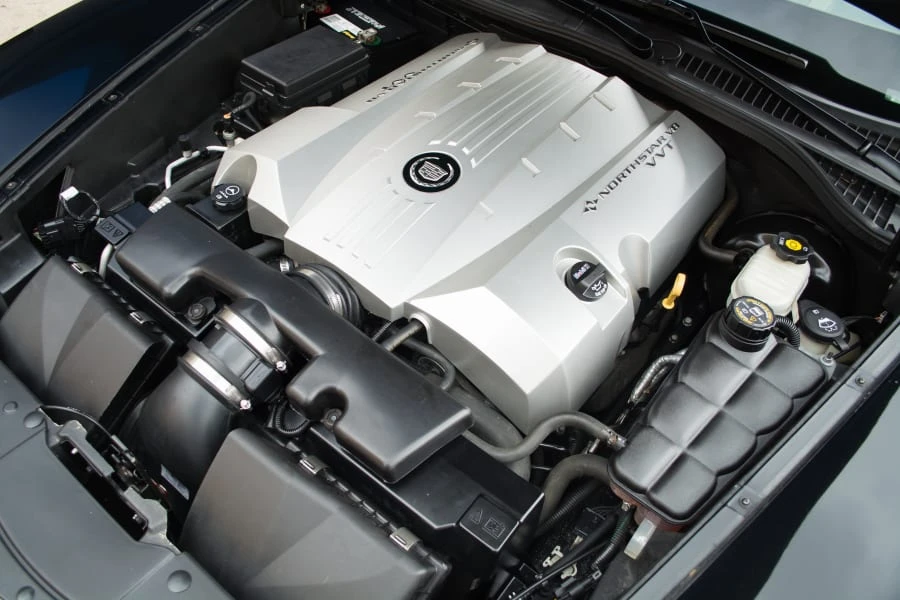 2004 Cadillac XLR - Image 8 of 11
