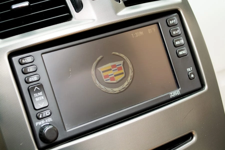 2004 Cadillac XLR - Image 10 of 11