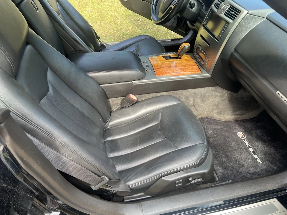 2004 Cadillac XLR - Image 13 of 20