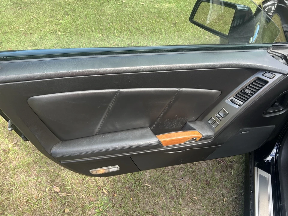 2004 Cadillac XLR - Image 17 of 20