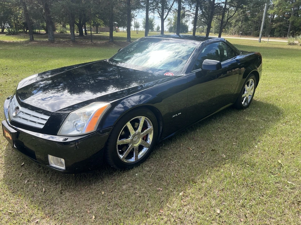 2004 Cadillac XLR - Image 15 of 21