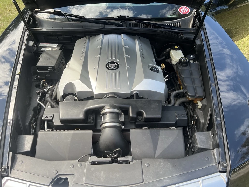 2004 Cadillac XLR - Image 18 of 20