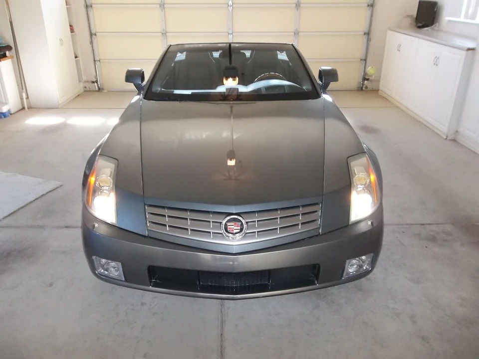 2004 Cadillac XLR - Image 15 of 31