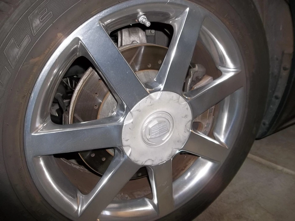 2004 Cadillac XLR - Image 30 of 31