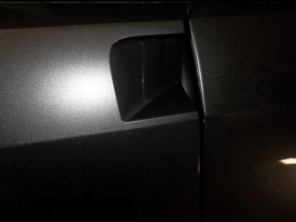 2004 Cadillac XLR - Image 29 of 31