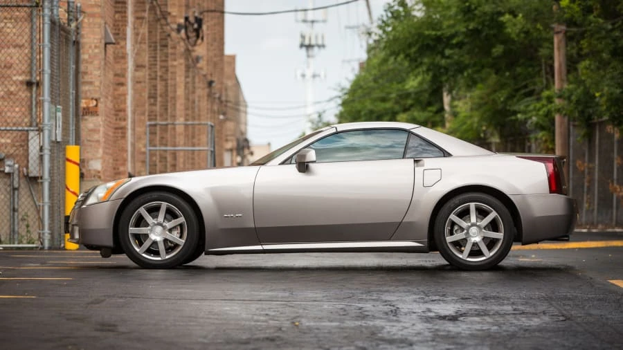 2004 Cadillac XLR - Image 2 of 12