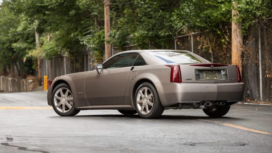 2004 Cadillac XLR - Image 3 of 12