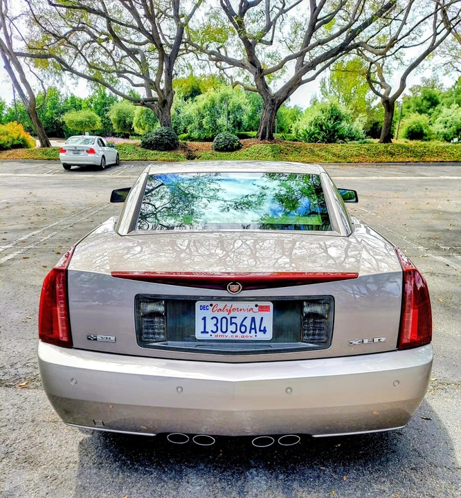 2004 Cadillac XLR - Image 15 of 16