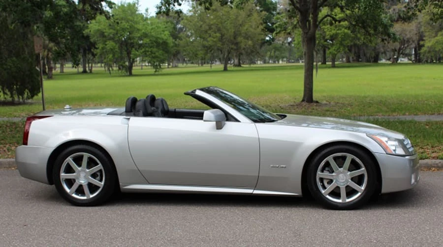 2004 Cadillac XLR - Image 2 of 7