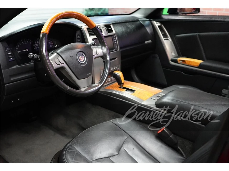2004 Cadillac XLR - Image 4 of 5