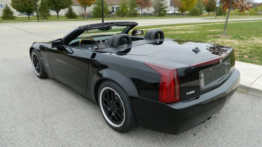 2004 Cadillac XLR - Image 3 of 7