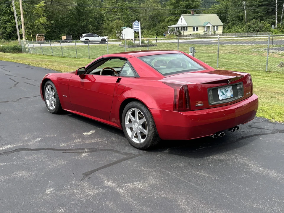 2004 Cadillac XLR - Image 16 of 31