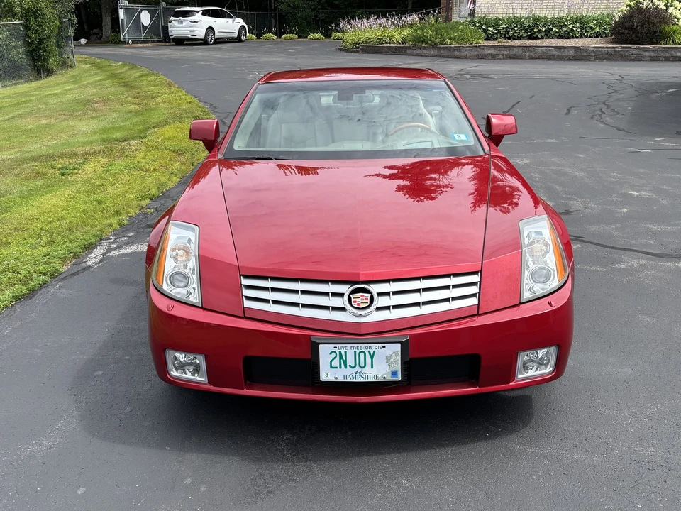 2004 Cadillac XLR - Image 11 of 31