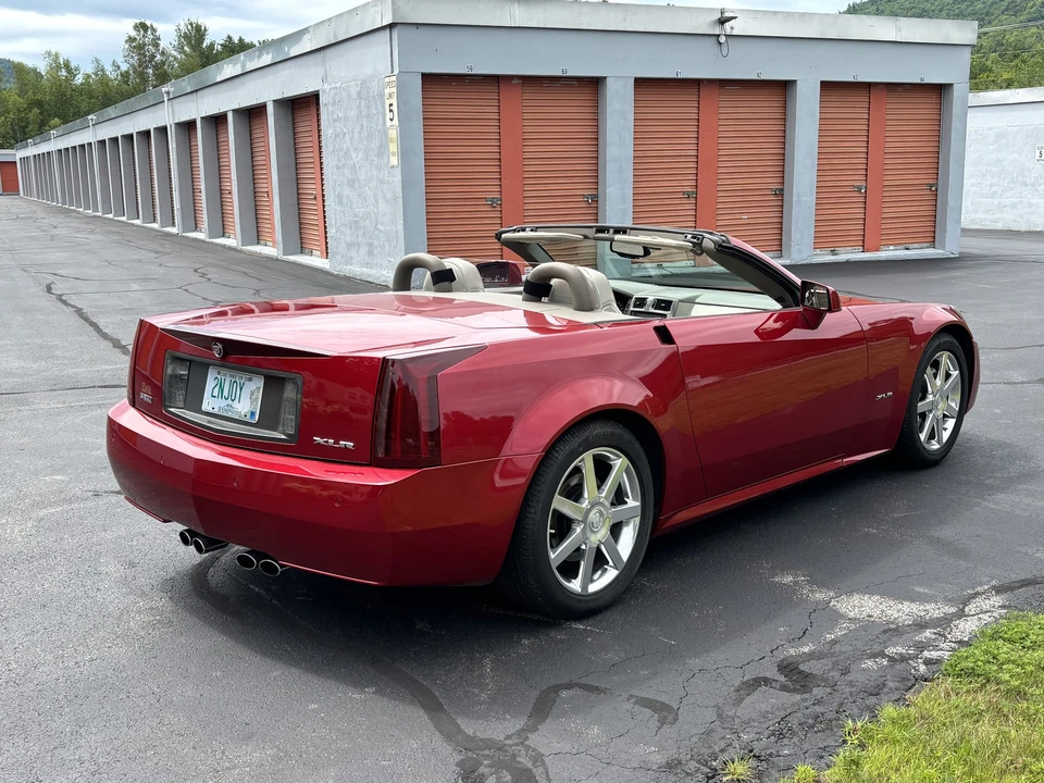 2004 Cadillac XLR - Image 6 of 31