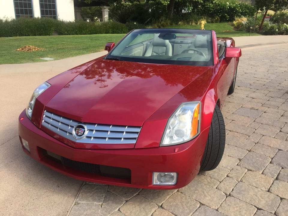 2004 Cadillac XLR - Image 3 of 31