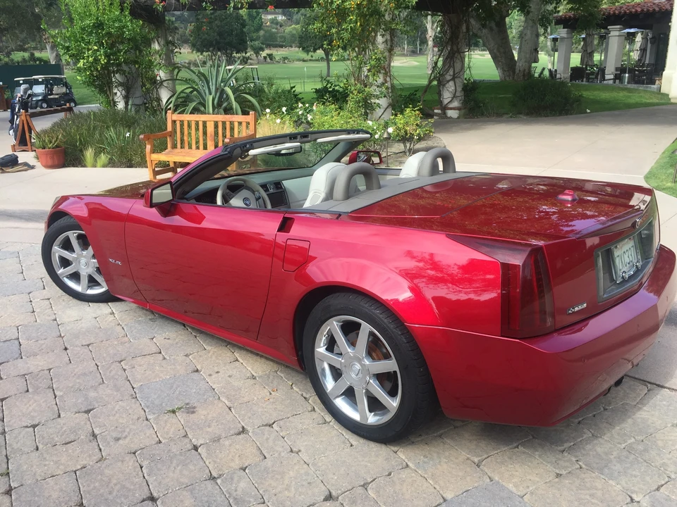 2004 Cadillac XLR - Image 8 of 31