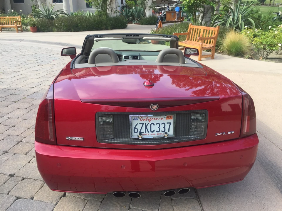2004 Cadillac XLR - Image 10 of 31