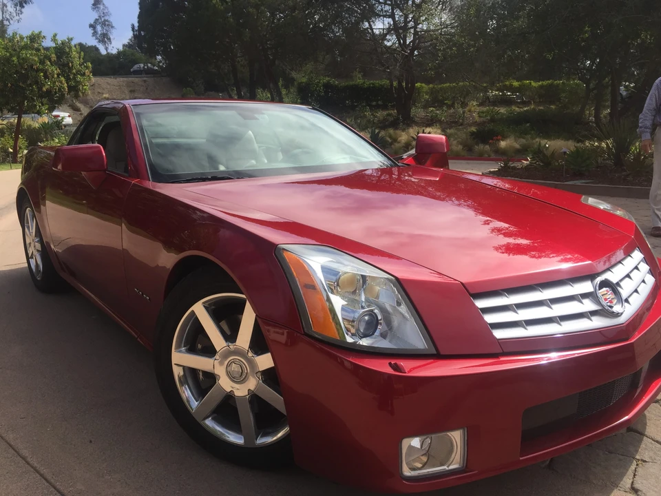 2004 Cadillac XLR - Image 15 of 31